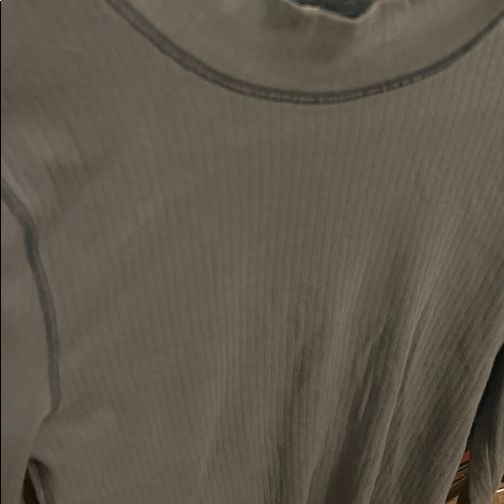 🍋Free People Mock Neck Long Sleeve🍋 - Picture 4 of 6
